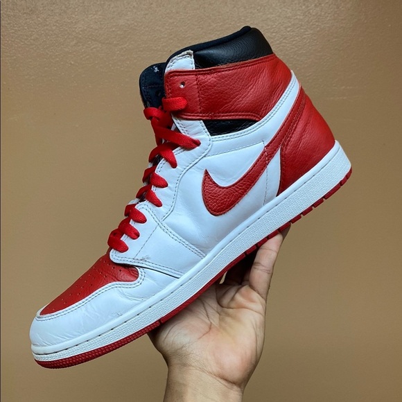 Air Jordan 1 Retro High OG “Heritage” - Picture 9 of 17